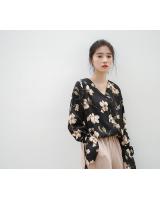 GW2247 Pretty Floral Top Black