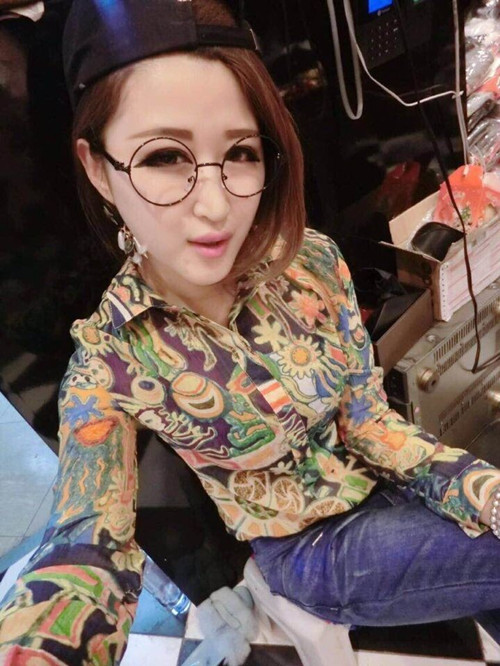 WT5614 Abstract Pattern Top Yellow