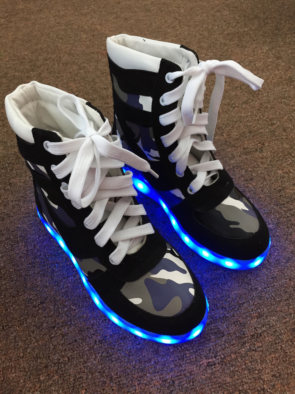 WS002 Cool Multi Colour LED Shoes Black