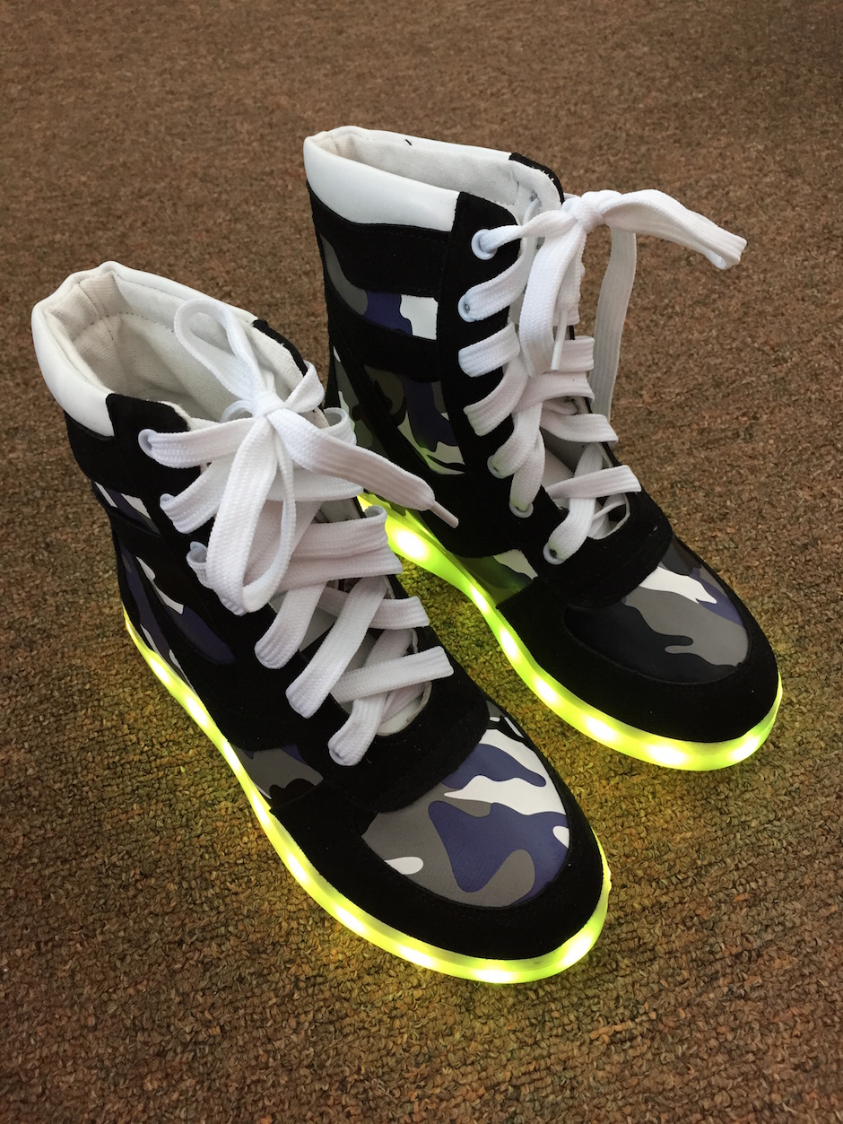 WS002 Cool Multi Colour LED Shoes Black