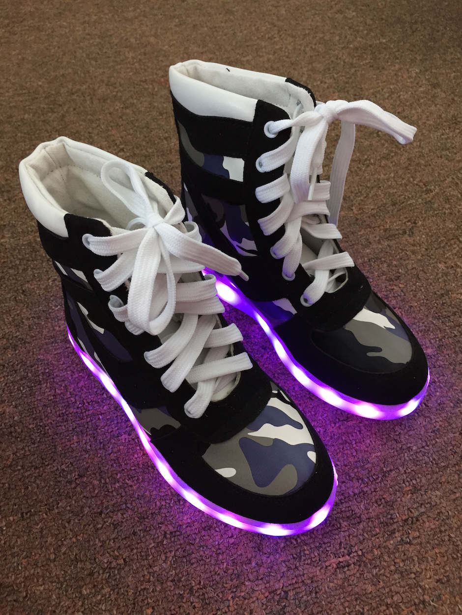 WS002 Cool Multi Colour LED Shoes Black