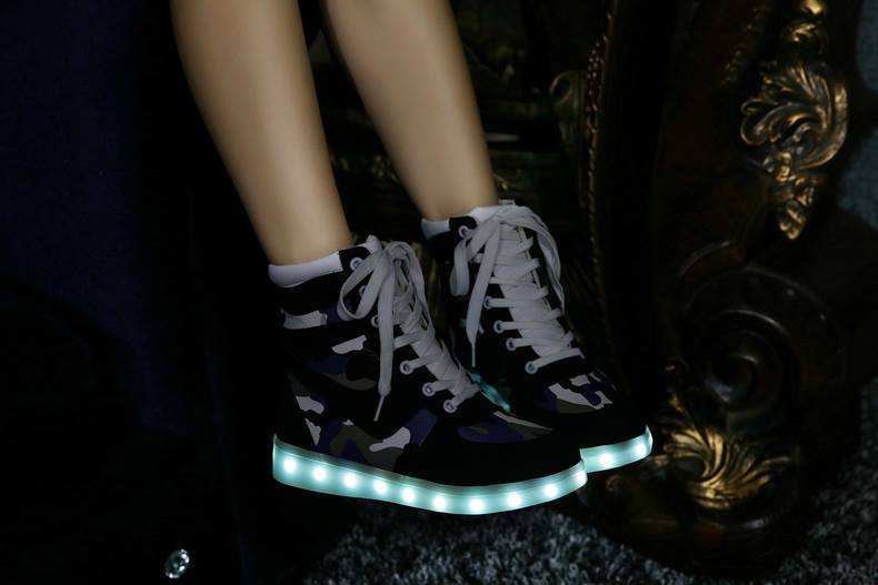 WS002 Cool Multi Colour LED Shoes Black