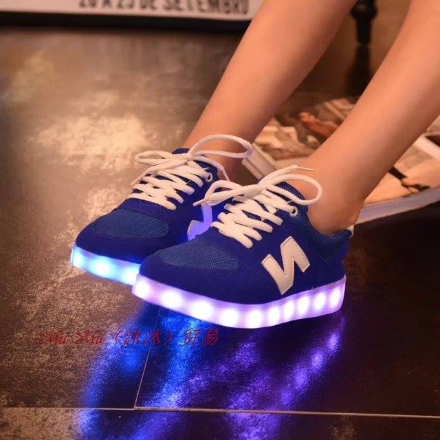 WS003 Cool Multi Colour LED Shoes Blue