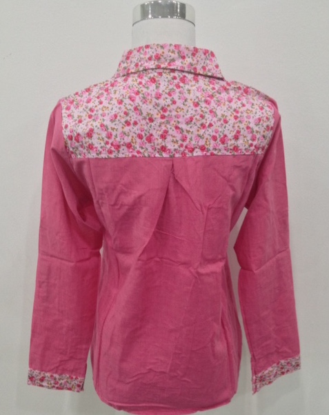 WT1139 Fashion Floral Top Pink