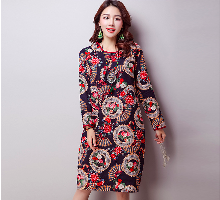 WD6907 Stylish Dress Fan