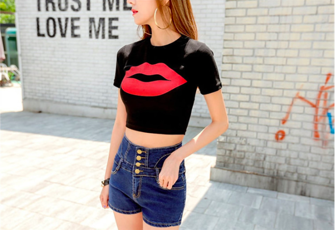 WT7143 Sexy Crop Top Black