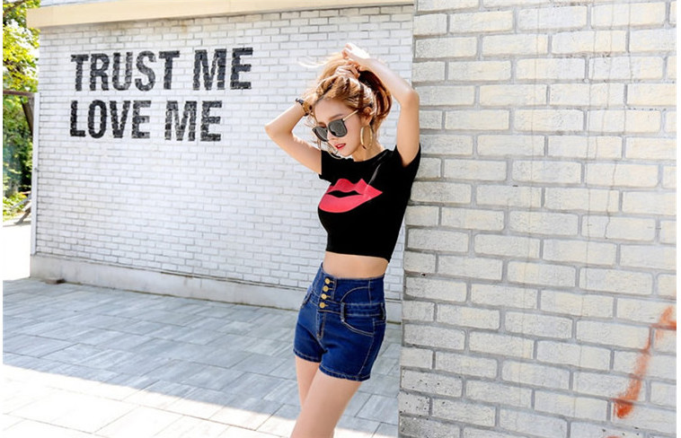 WT7143 Sexy Crop Top Black