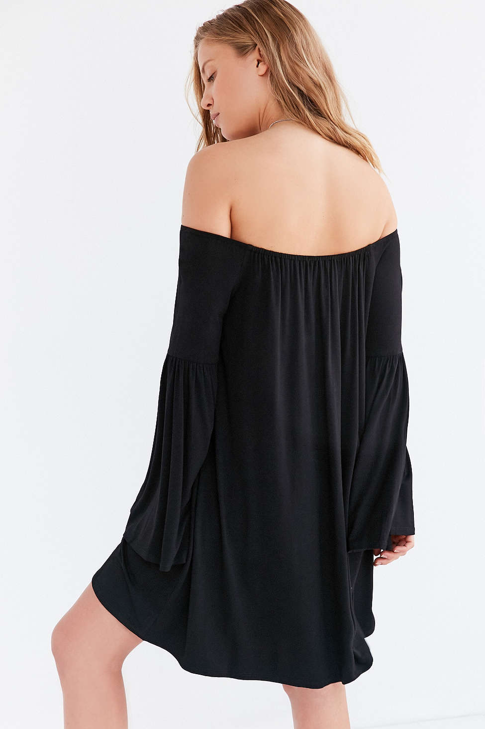WD7367 Off-Shoulder Dress Black