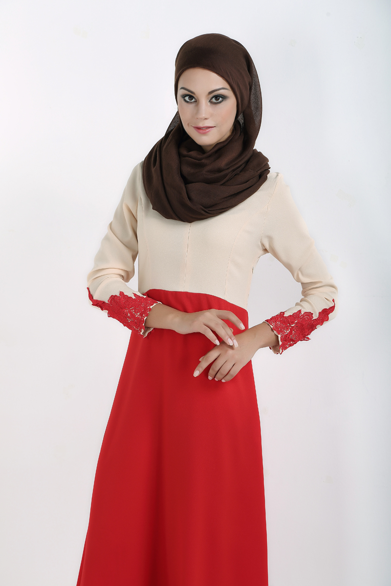 WH7376 Charming Jubah Red