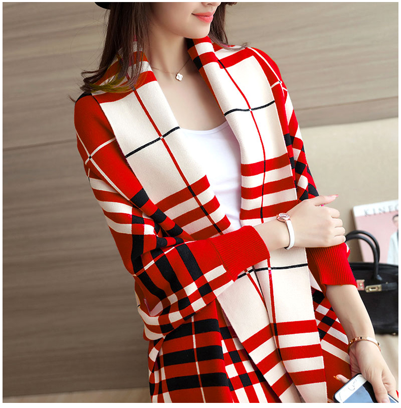 WJ3791 Checker Cardigan Red