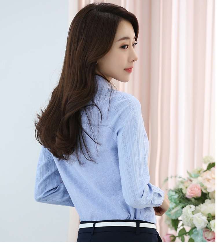 WT7552 Charming Top Blue