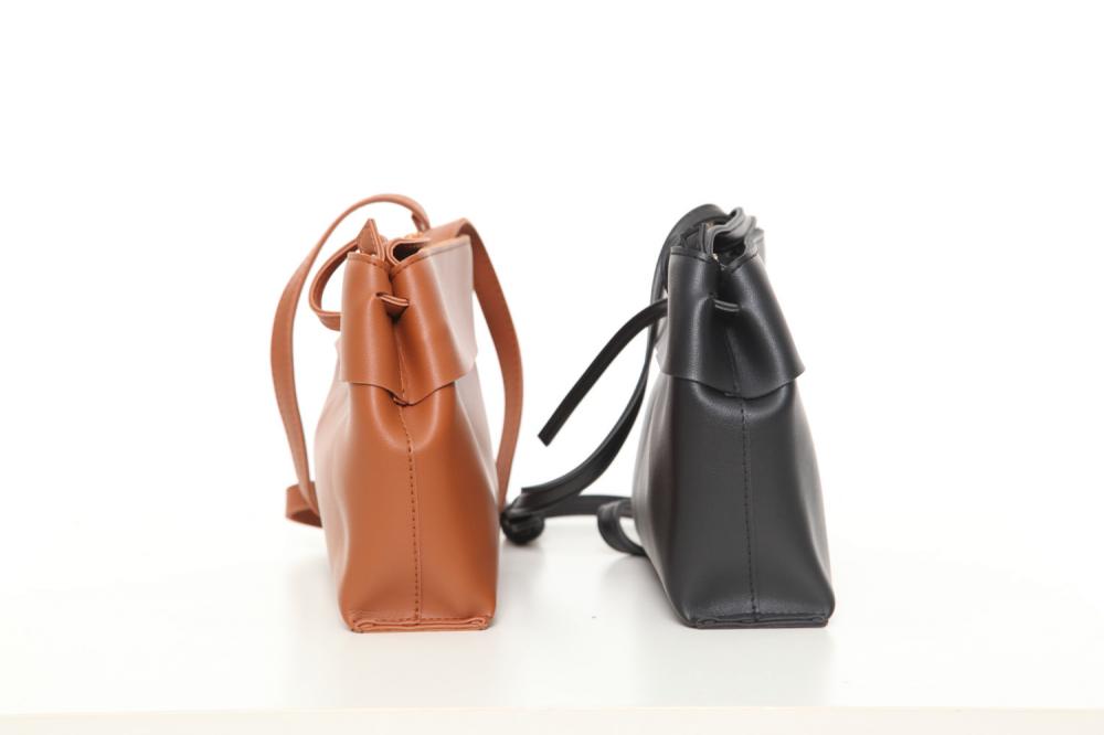 HA025 Sling Bags Brown