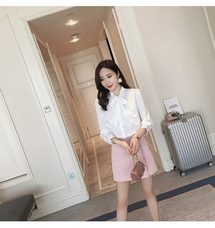 WT3817 Pretty Top White