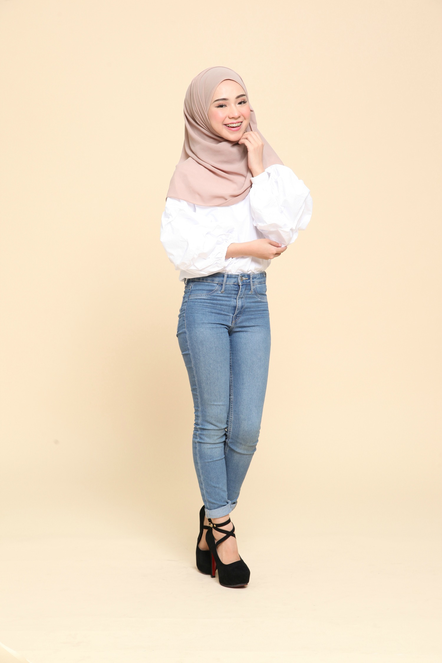 HA034 Cross Ankle Heels Black