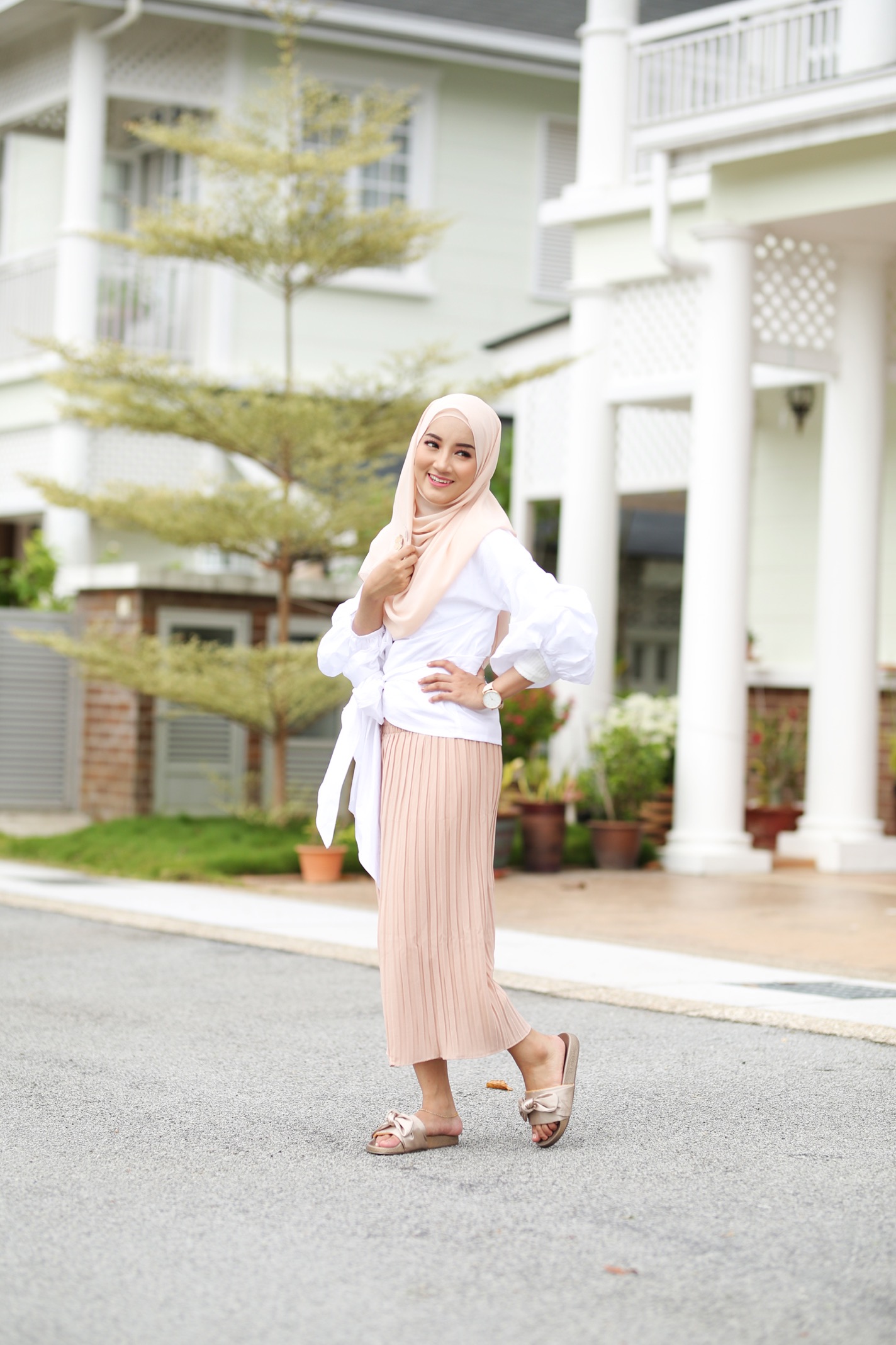 HA055 Ribbon Sandals Brown