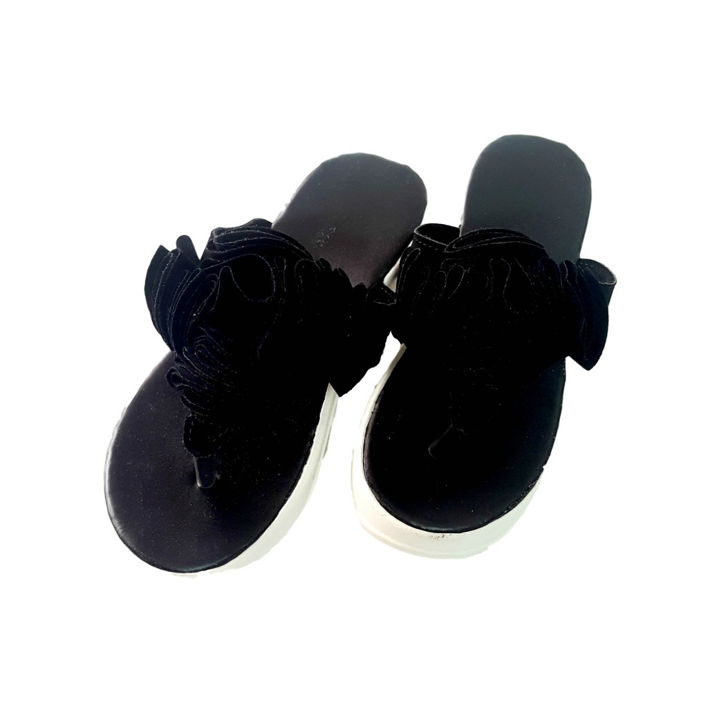 HA050 Flowerland Shoes Black