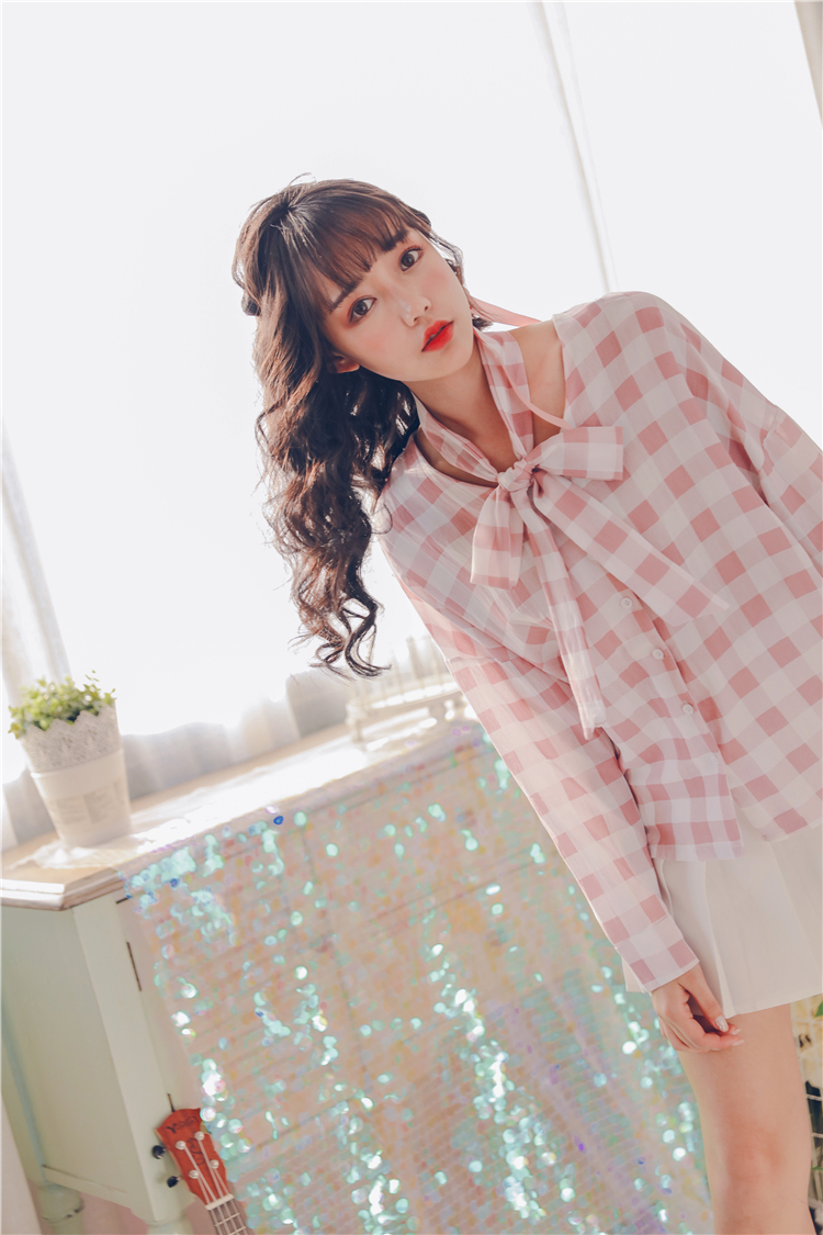 WT3835 Fashion Checker Top Pink