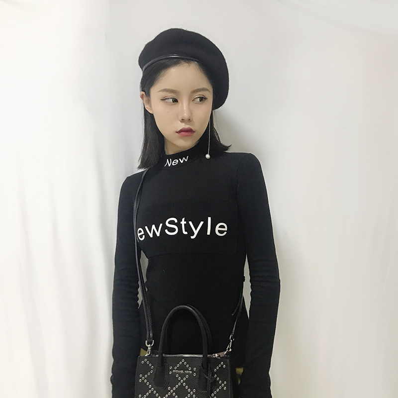 VW12101 Charming Top Black