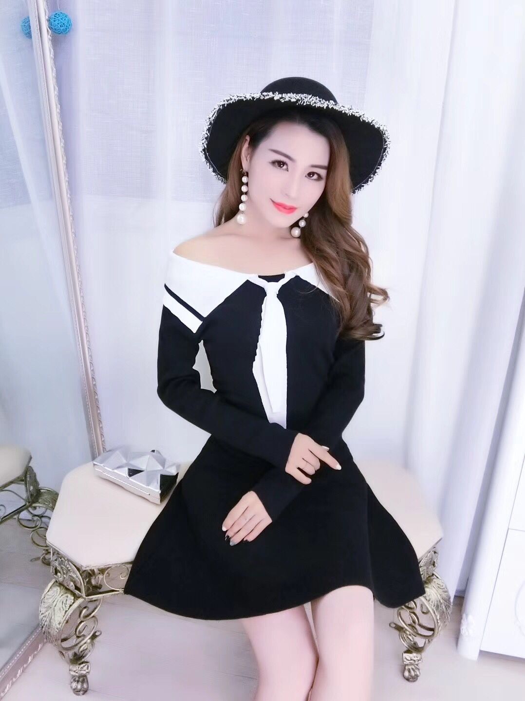 GW1977 Charming Dress Black