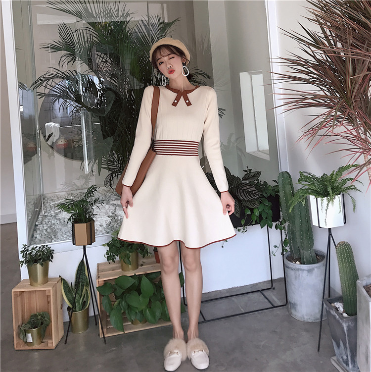 VW12185 Sweet Dress Almond