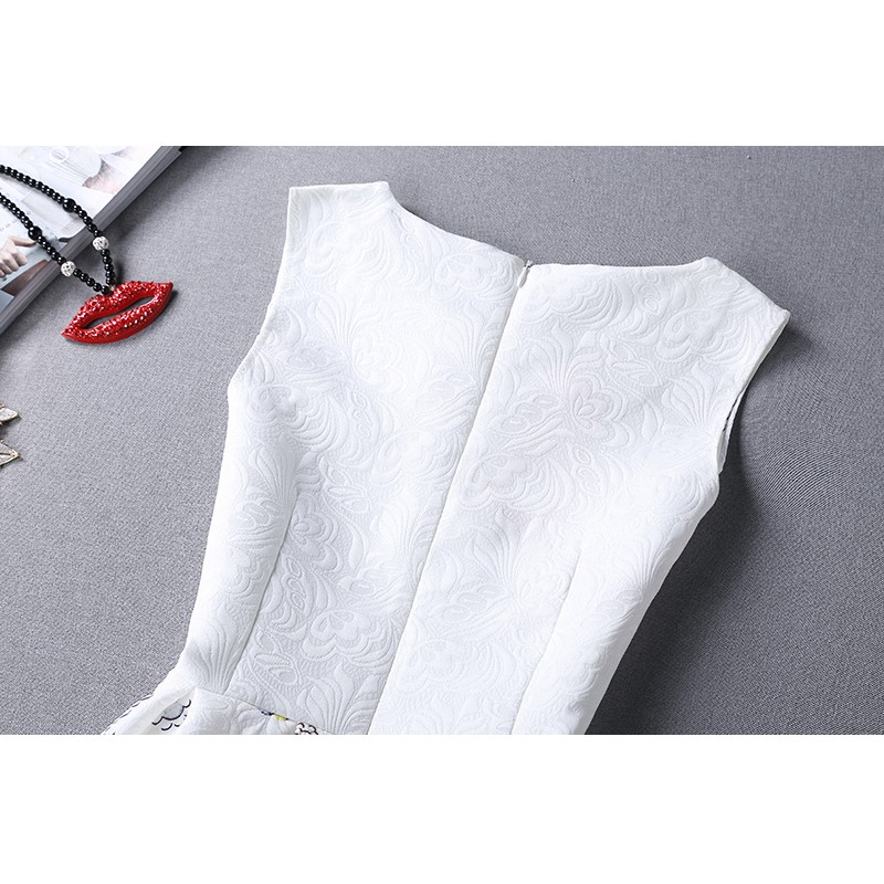 WD21028 Fashion Sleeveless Dress White