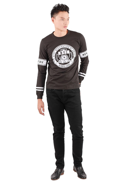 QA-303 Men Graphic T Shirt Brown