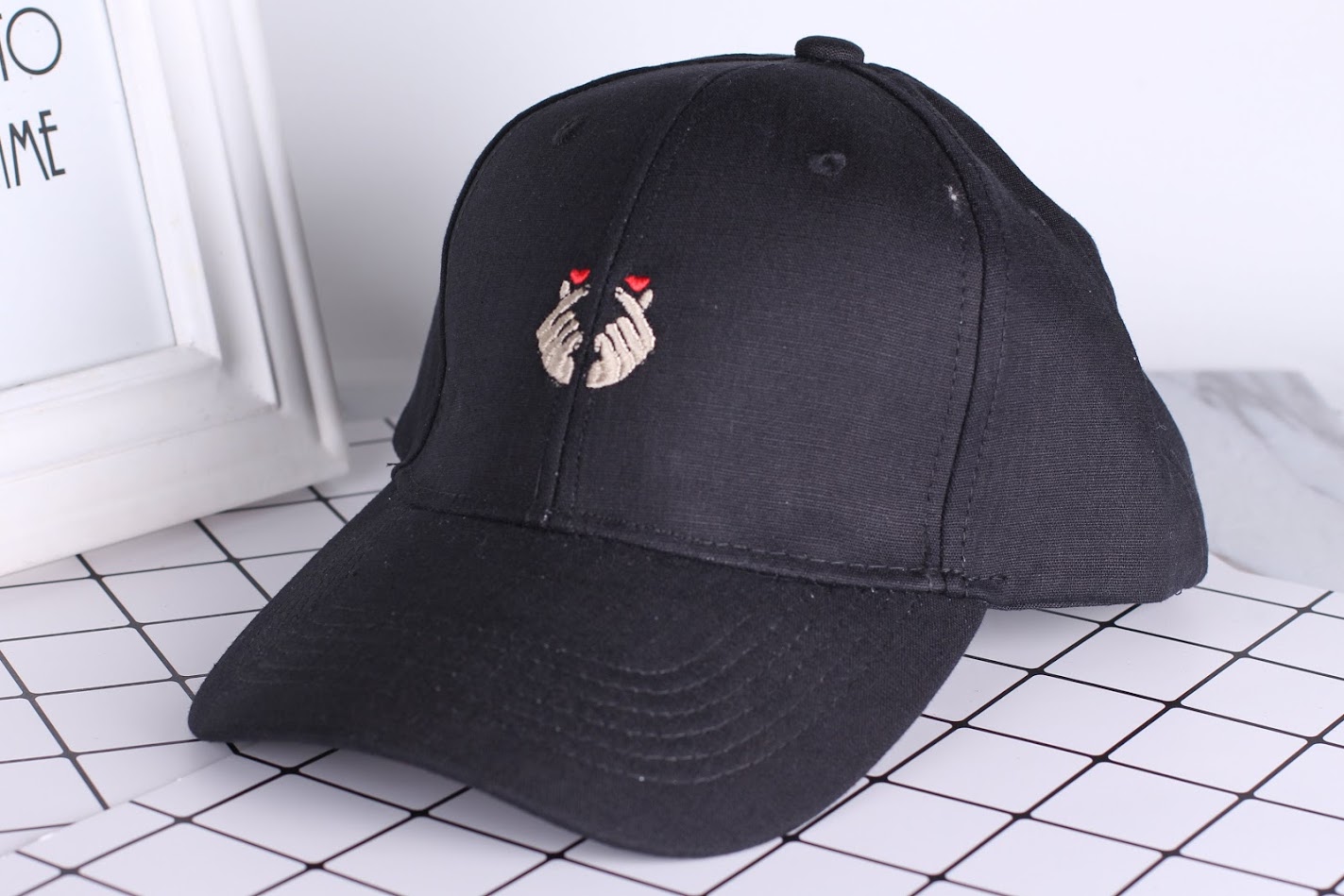 QA-316 Trendy Cap Collection Heart