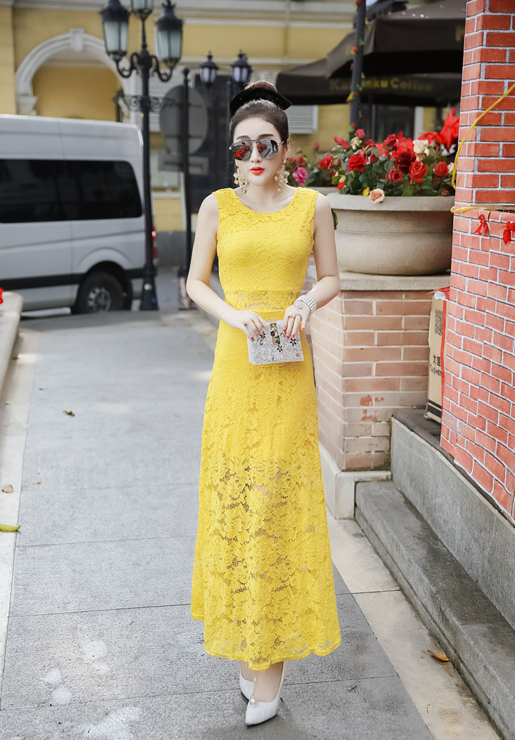 GW2191 Classic Lace Maxi Dress Yellow