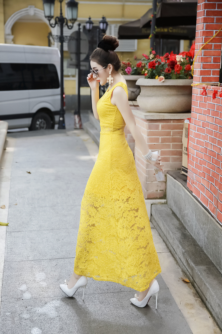 GW2191 Classic Lace Maxi Dress Yellow