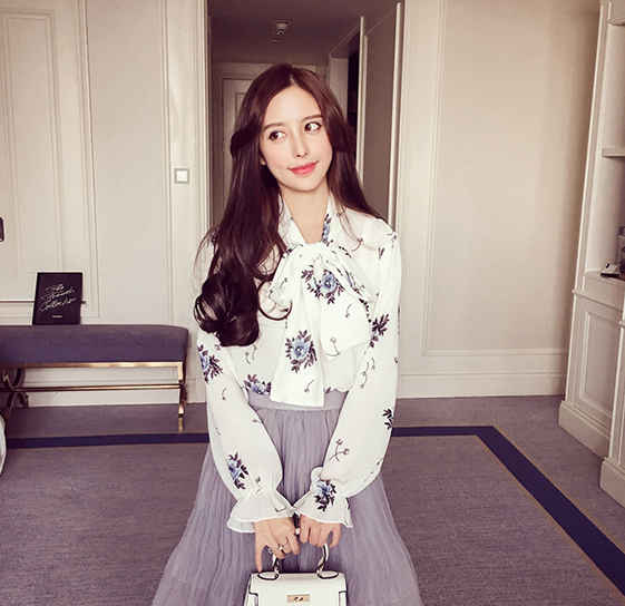 KF527 Floral Printed Top White