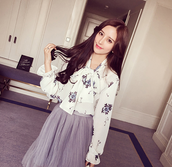 KF527 Floral Printed Top White