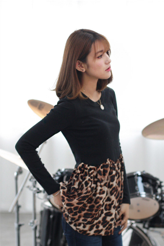 KF559 Fashion Long Sleeved Leopard Top Black