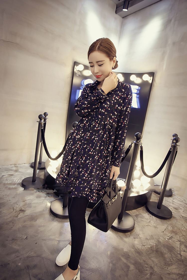 KF563 Lovely Flower Long Sleeved Blouse Black
