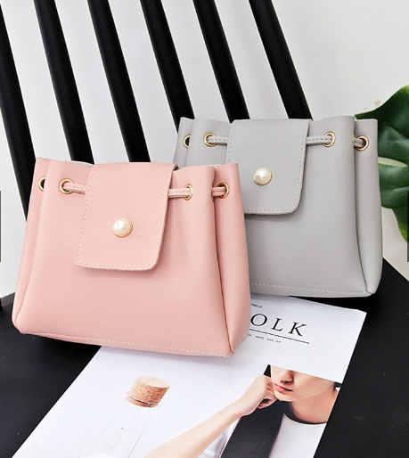 KW80210 Trendy Bucket Handbag Light Pink