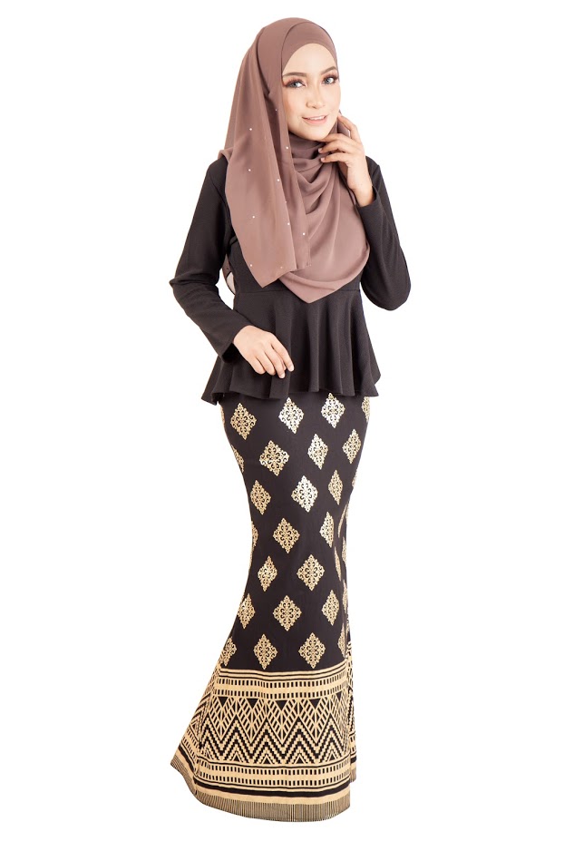 QA-390 Women Stylish Songket Baju Kurung Black