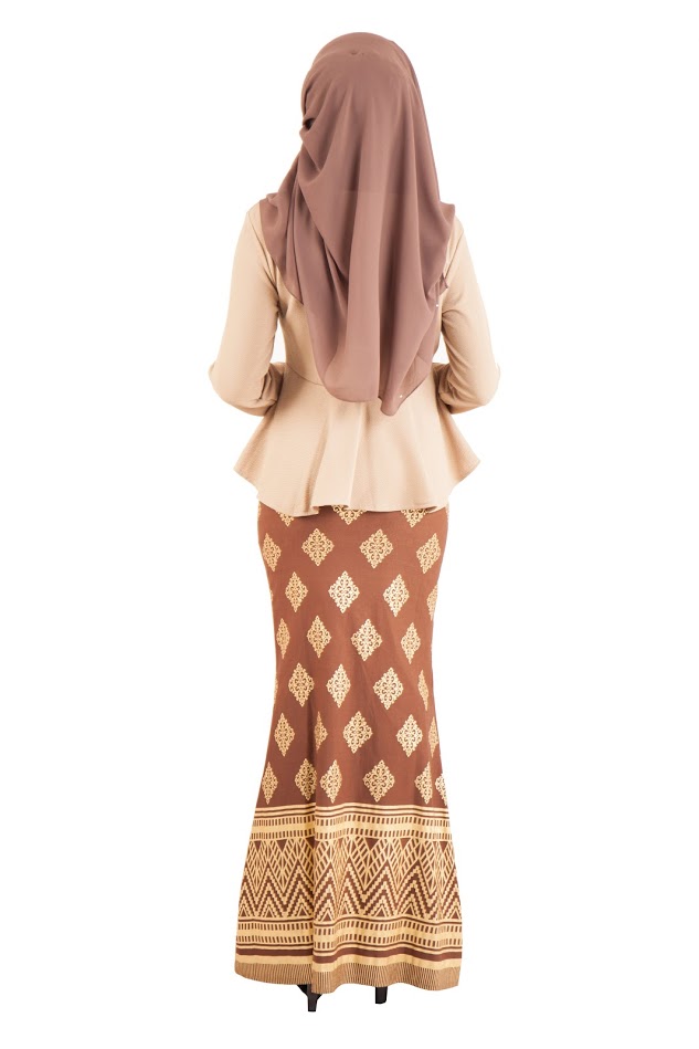 QA-390 Women Stylish Songket Baju Kurung Brown