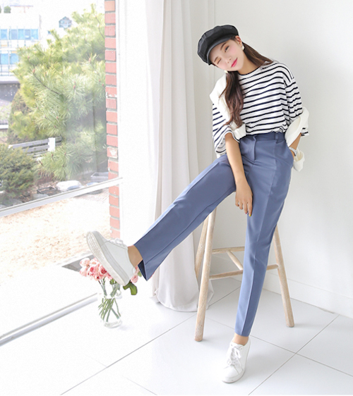 KB10090 Charming Stripe Top Black