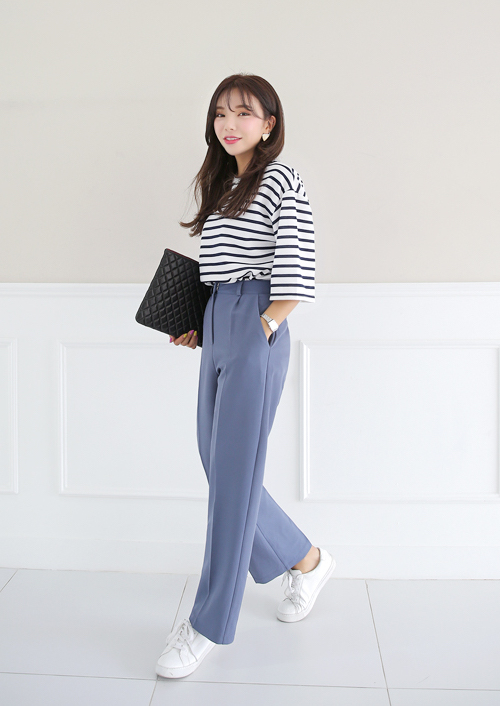 KB10090 Charming Stripe Top Black