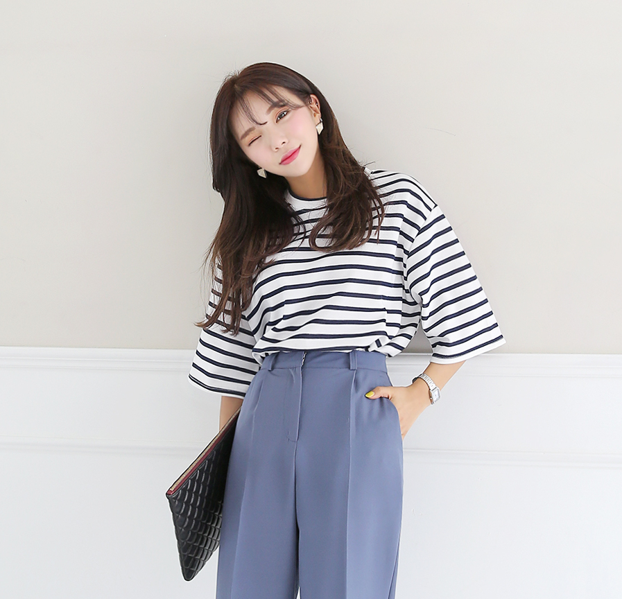 KB10090 Charming Stripe Top Black