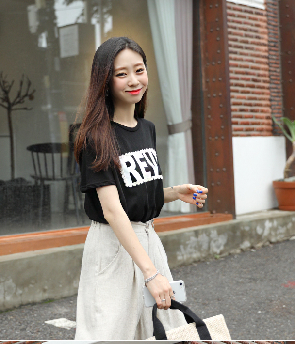 KB10099 Charming Top Black