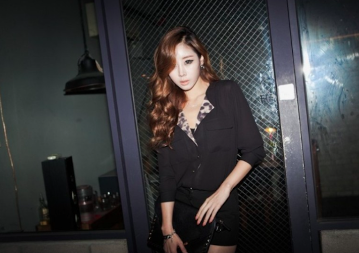 WT21462 Trendy Top Black