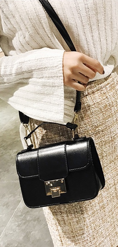 KW80337 Casual Sling Bag Black