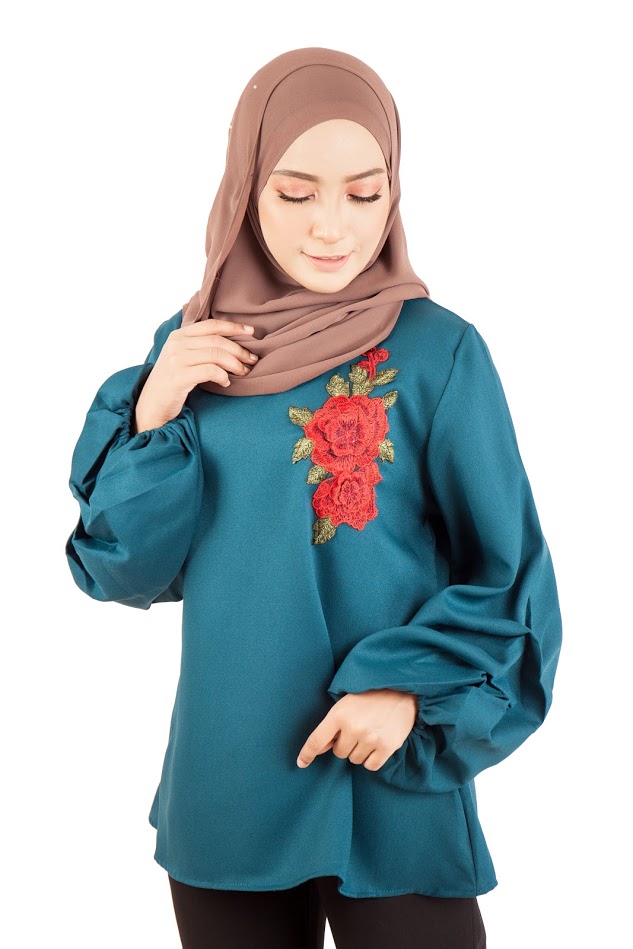 QA-398 Women Floral Embroidery Blouse Ocean Green