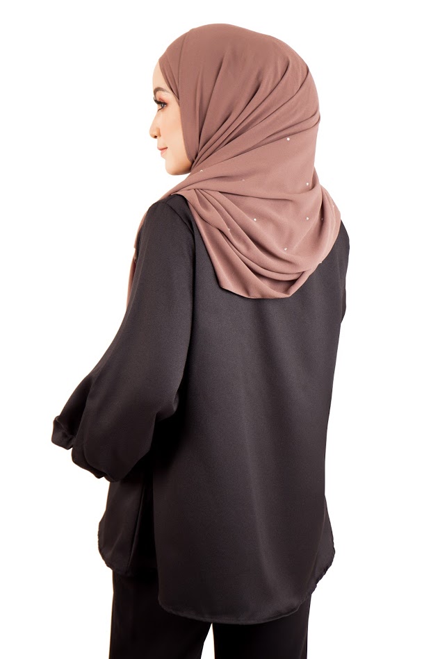 QA-398 Women Floral Embroidery Blouse Black