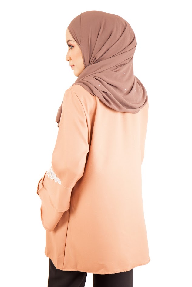 QA-399 Women Stylish Fashion Blouse Beige