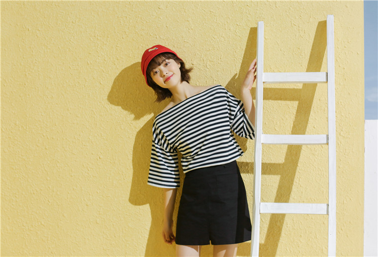 VW12299 Fashion Stripe Top Black