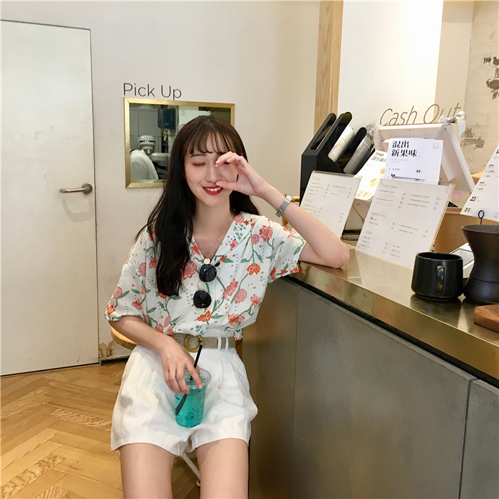 VW12303 Lovely Floral Top White