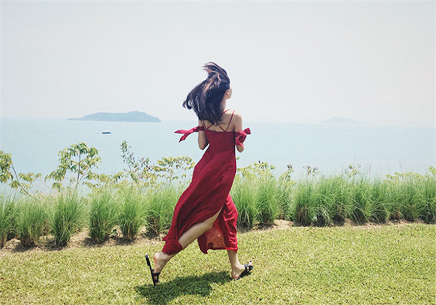 WD7629 Romantic Strap Dress Red