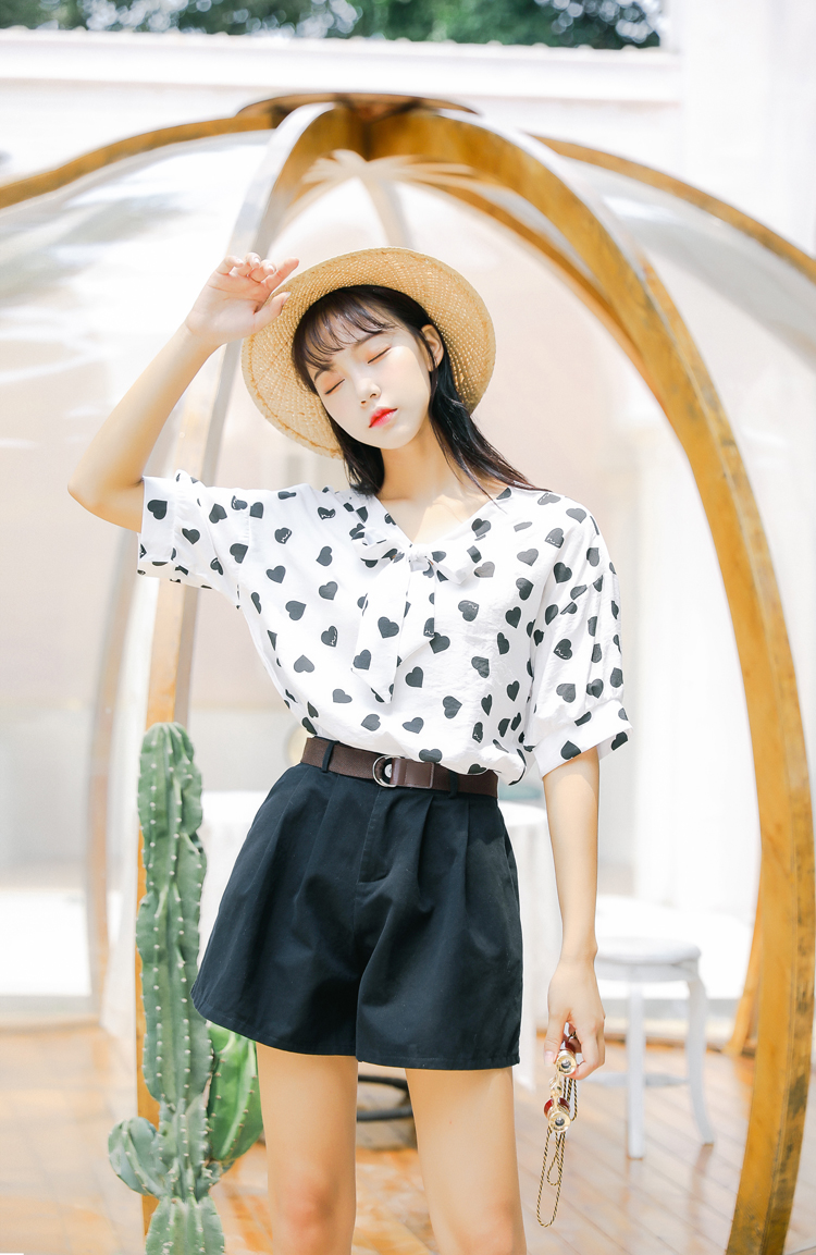 VW12322 Classic Printed Top Black