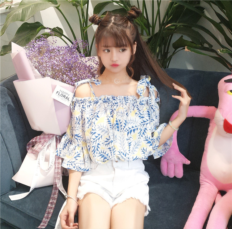 VW12324 Charming Printed Top Blue